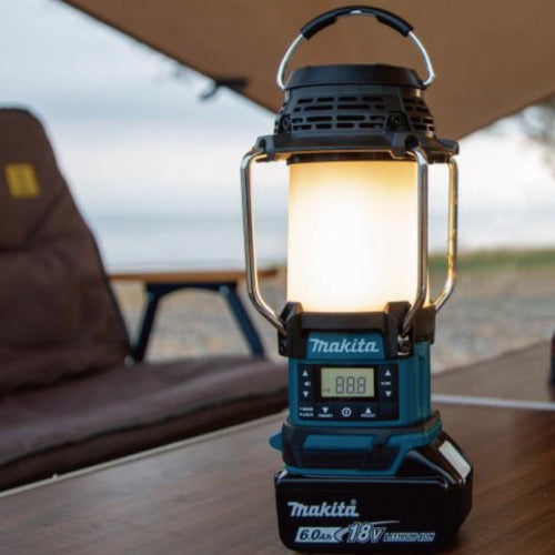 マキタ 充電式ランタン付ラジオ MR054 14.4V/18V 本体のみ バッテリ、充電器別売